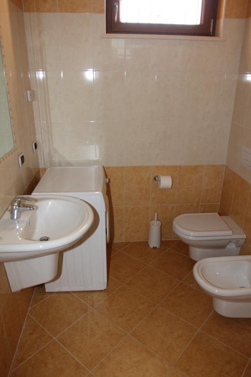 Laghetto Ai Portici Bed and Breakfast Pastrengo Rum bild